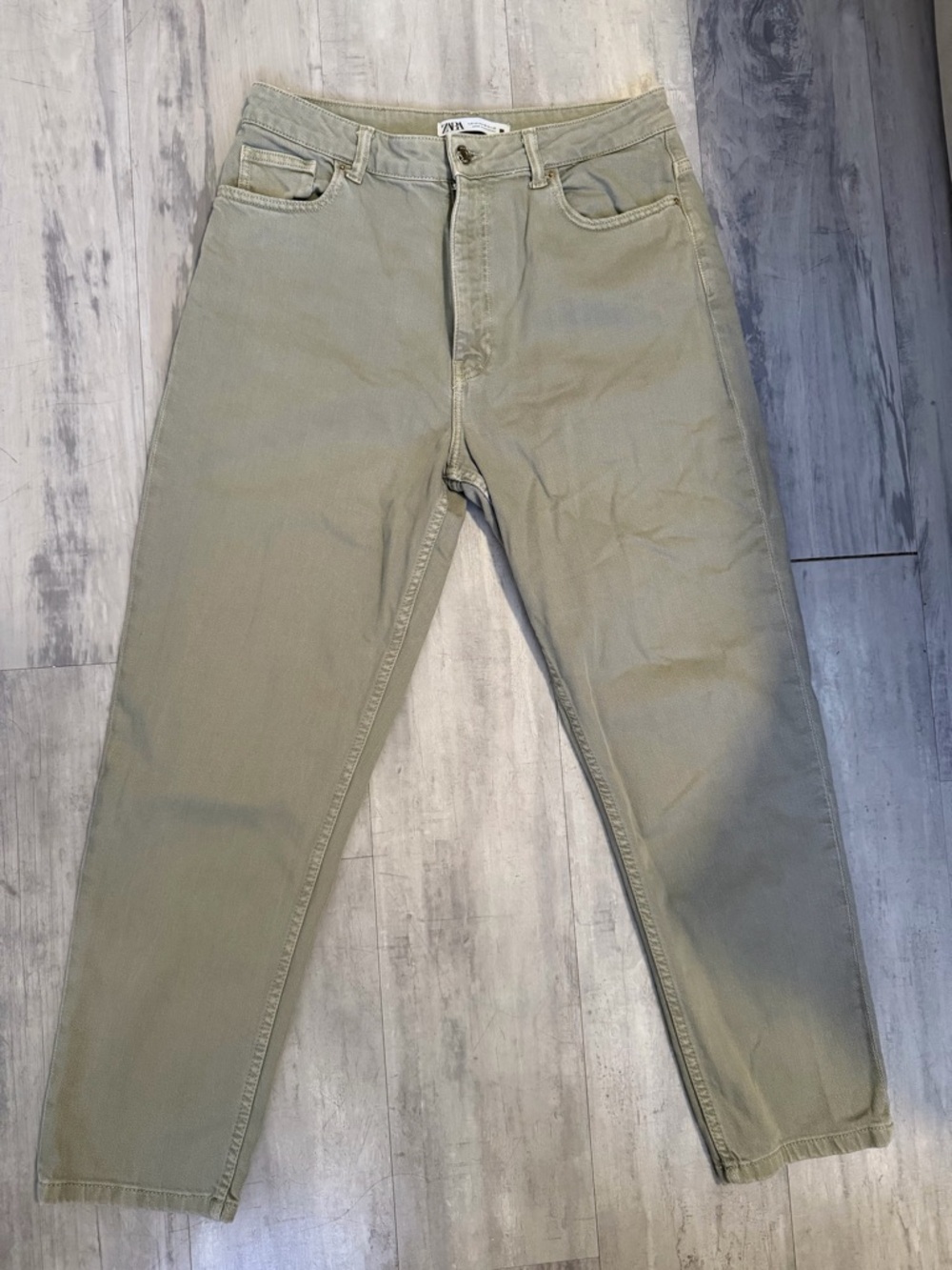 Zara Women's mom Fit  Jeans in Sage-Green